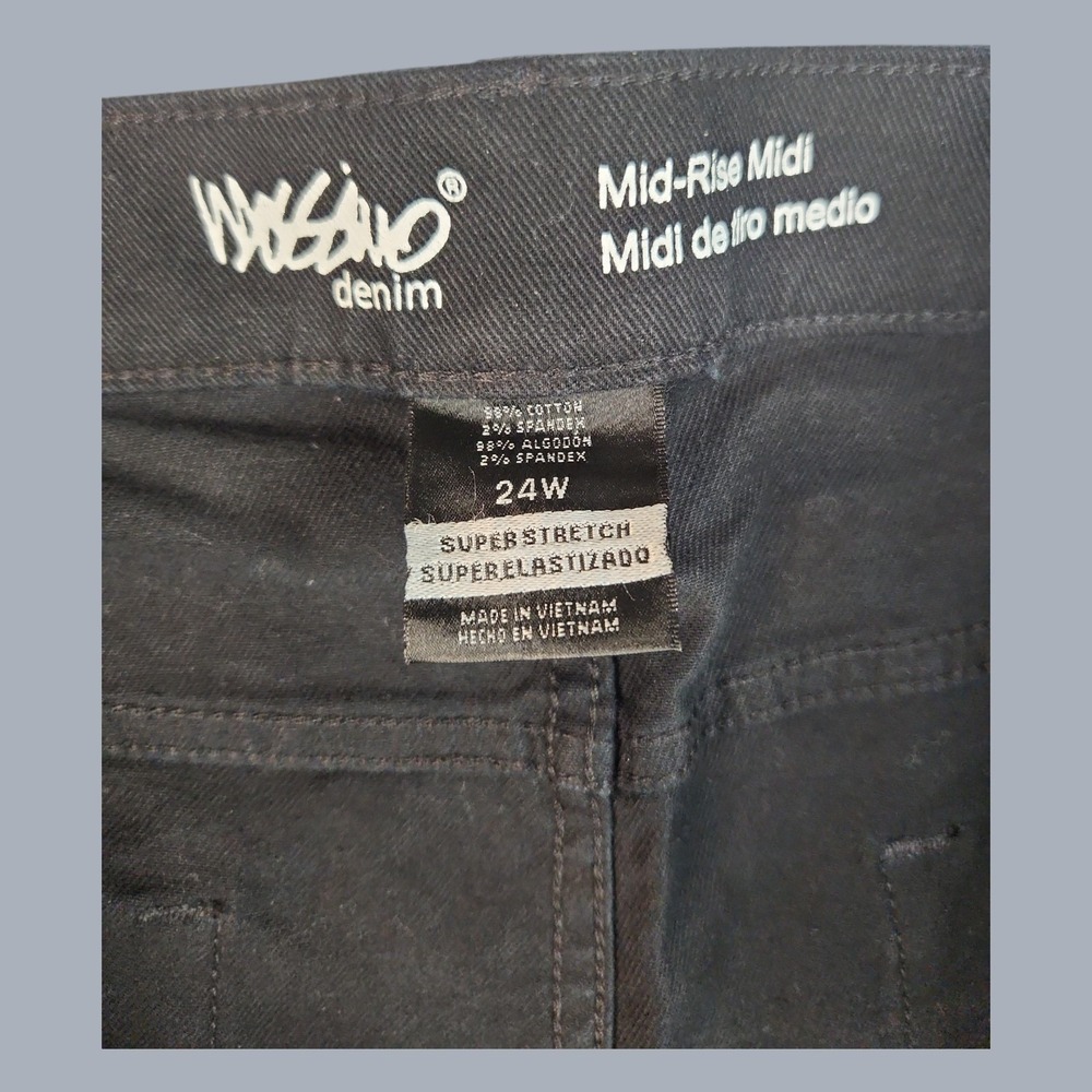 Mossimo Denim Shorts Women's 24W Black Mid Rise Midi Super Stretch Cuffed NWOT - Picture 4 of 5